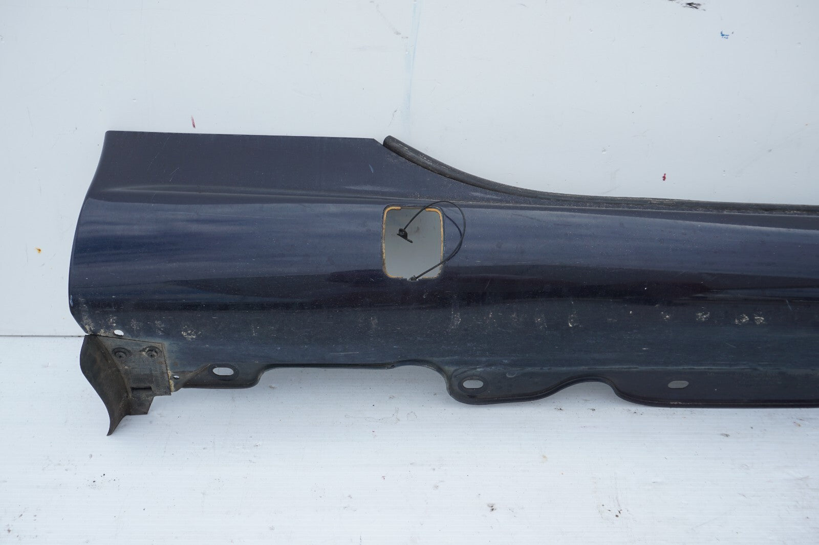 03-12 Mercedes R230 SL500 SL550 Right Passenger Side Skirt Rocker Molding OEM