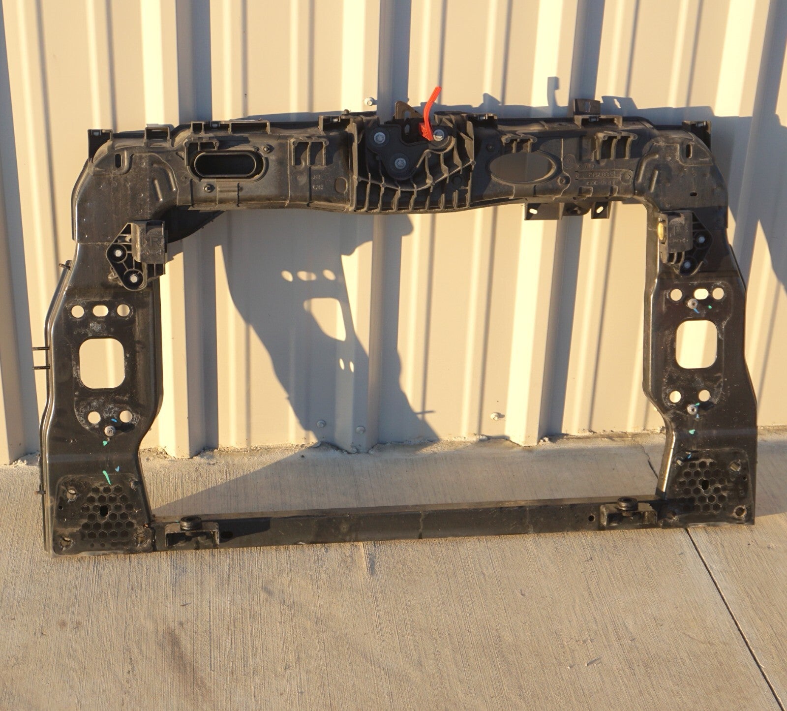 2014-2020 Fiat 500L Radiator Support Core 68307073AA OEM