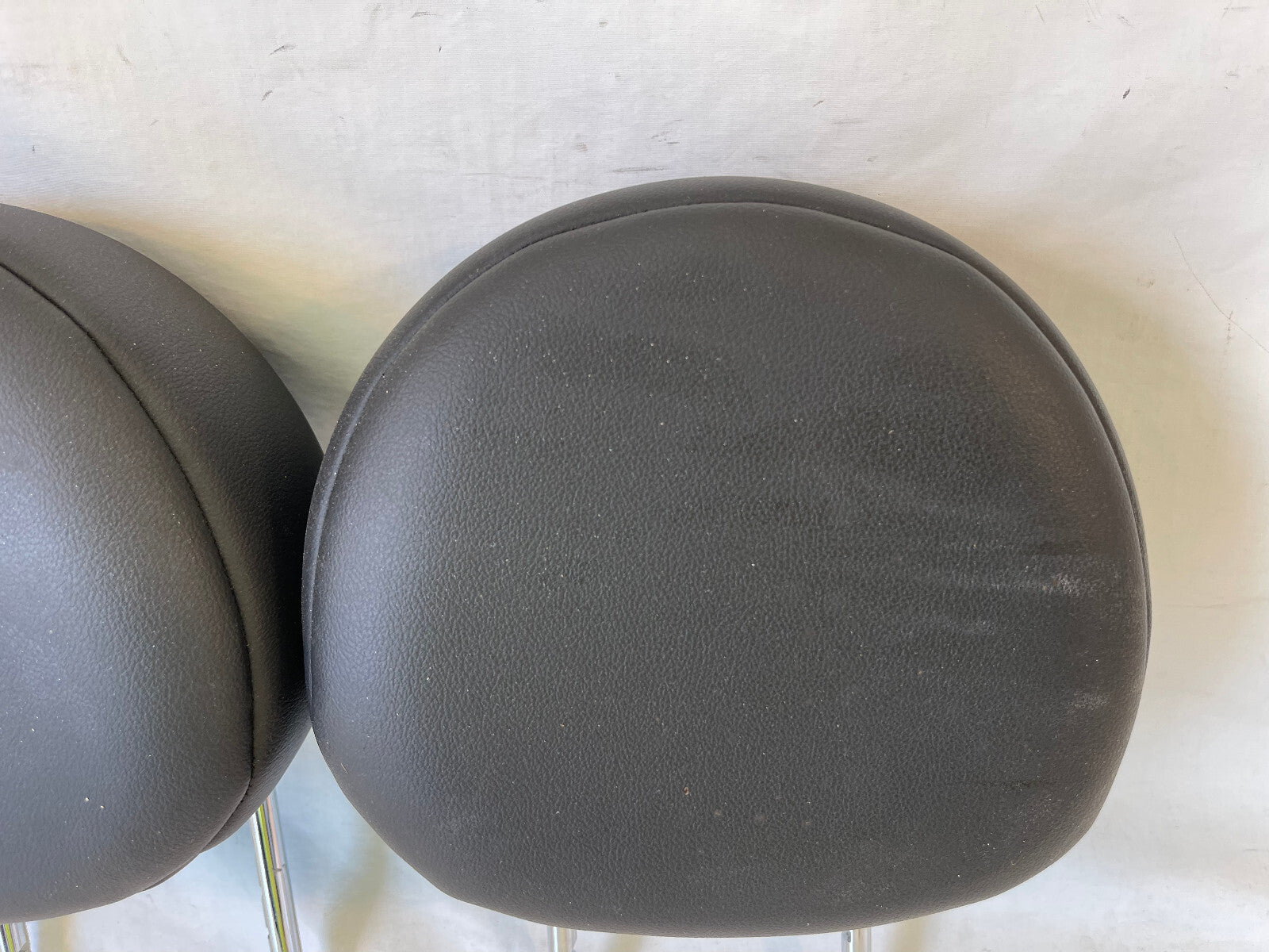 2007-2013 MINI COOPER S R57 FRONT SEAT HEADREST LEFT & RIGHT SET BLACK OEM