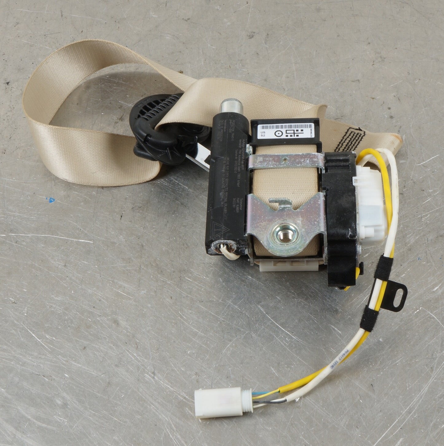 2008-2013 Bmw 328I 335I Coupe Rear Right Passenger Side Seat Belt Beige
