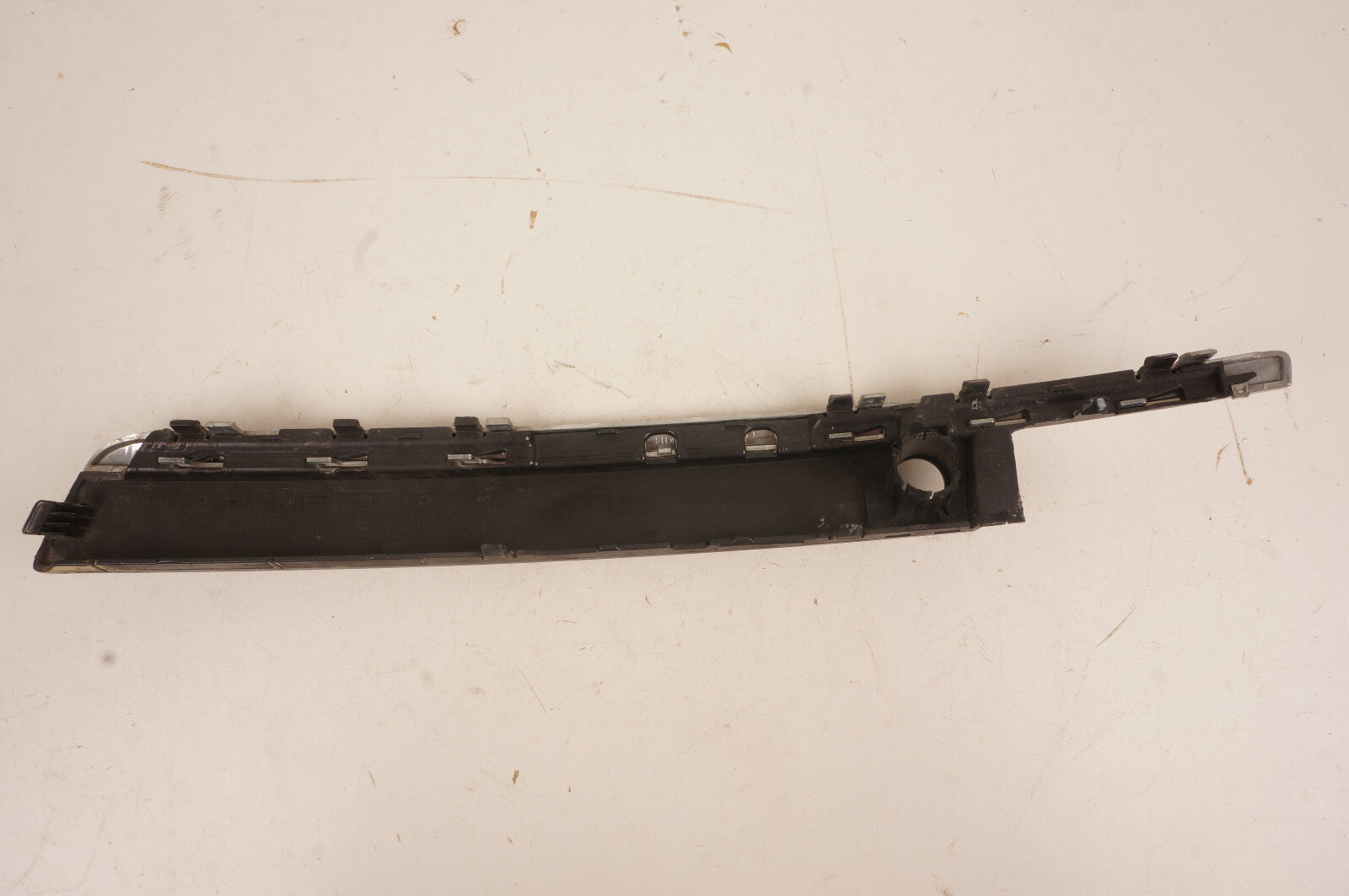 08-10 Audi A8 S8 FRONT BUMPER MOLDING RIGHT PASSENGER SIDE OEM