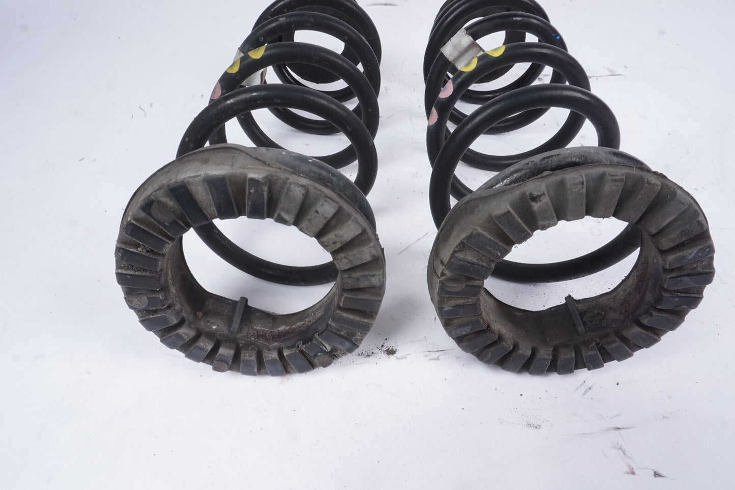 14 - 17 Fiat 500L Rear Coil Spring Left & Right OEM 36k