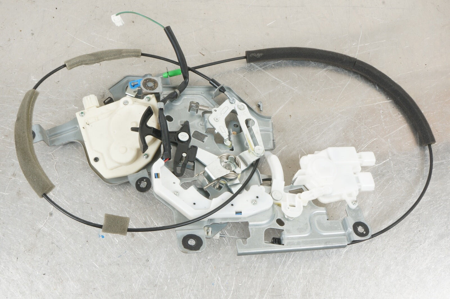 2011-2017 Nissan Quest  REAR RIGHT SIDE DOOR LOCK LATCH ACTUATOR MOTOR ASSEMBLY