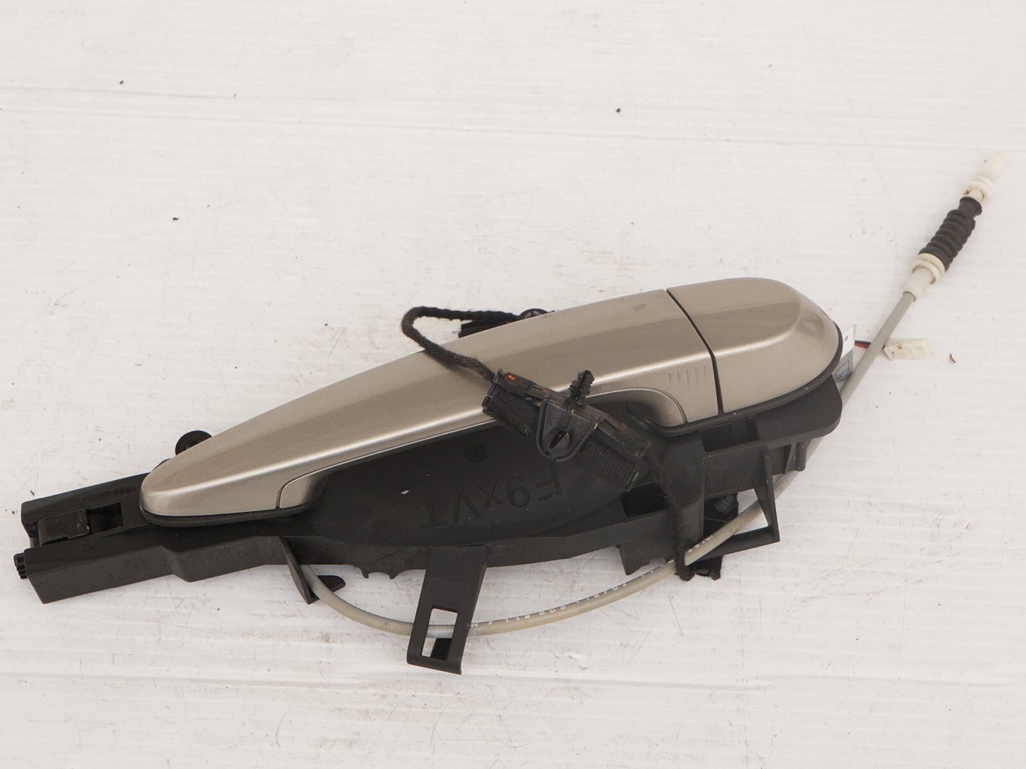 2007 - 2013 BMW 335i E93 E92 FRONT RIGHT PASSENGER EXTERIOR DOOR HANDLE OEM