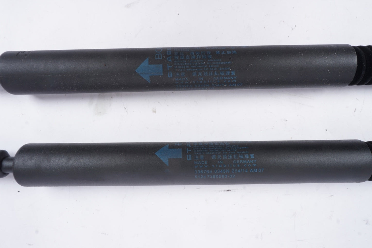 12-19 BMW F06 650i  Rear Right & Left Trunk Liftgate Lid Strut Shock Pair Set