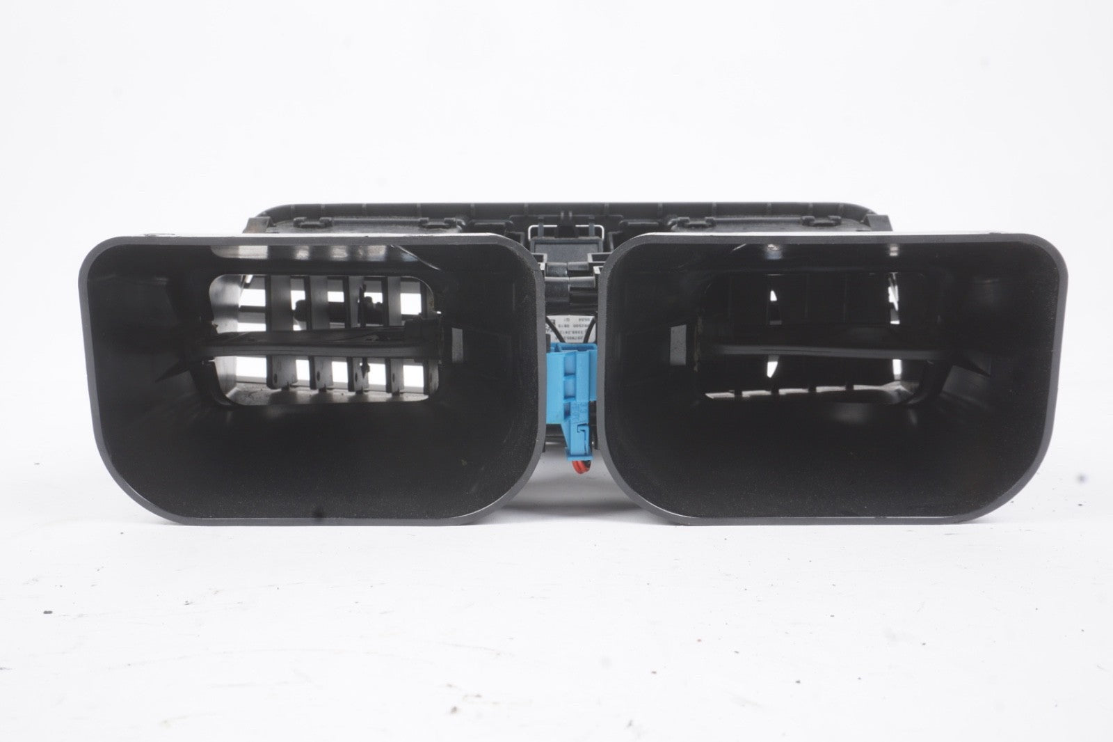 2010 - 2013 Mercedes E350 Convertible Coupe Front Center Dash A/C Vent Grill OEM
