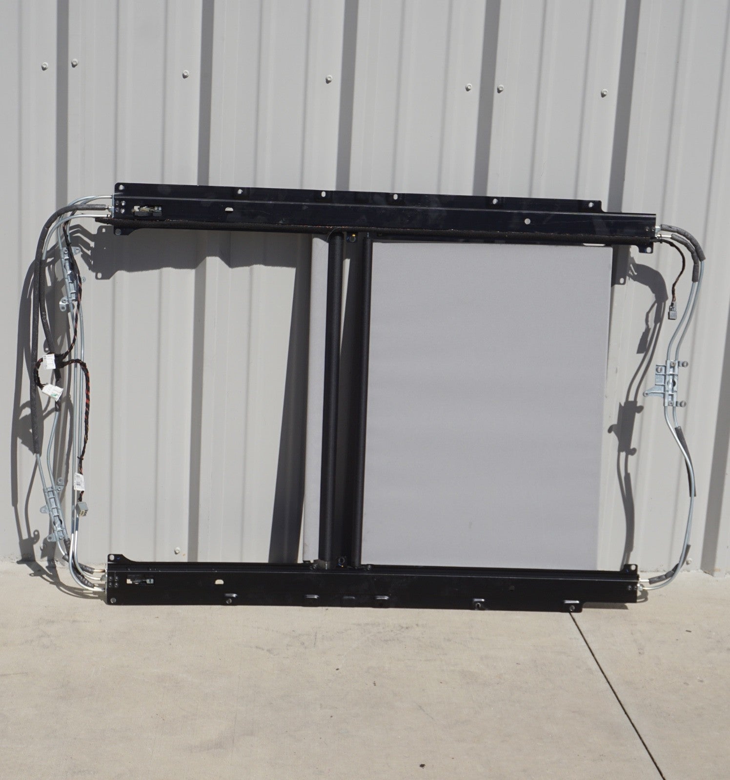 10-13 Mercedes W221 S550 S400 S350 Panoramic Sunroof Guide Rail Frame Track OEM