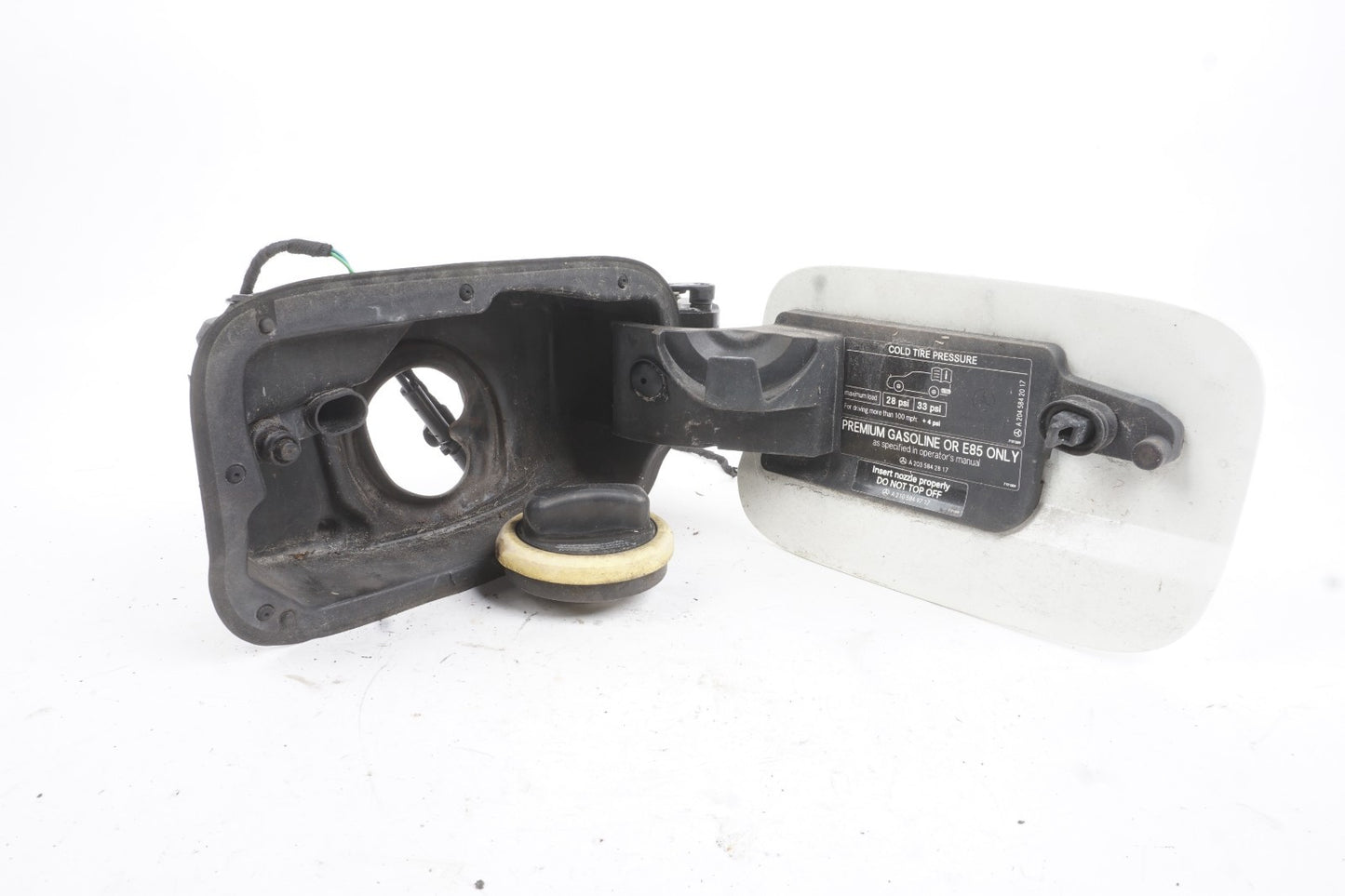 08-14 Mercedes-Benz C300 Gas Fuel Tank Filler Lid Door OEM