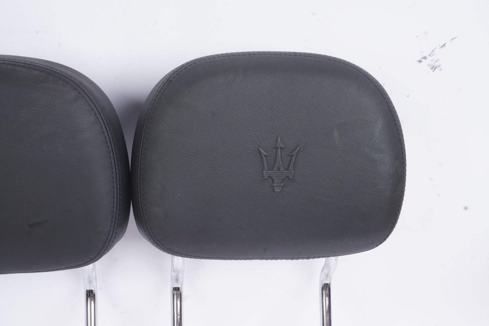 14-22 Maserati Ghibli M157 Front Right or Left Seat Headrest Head Rest 673009481