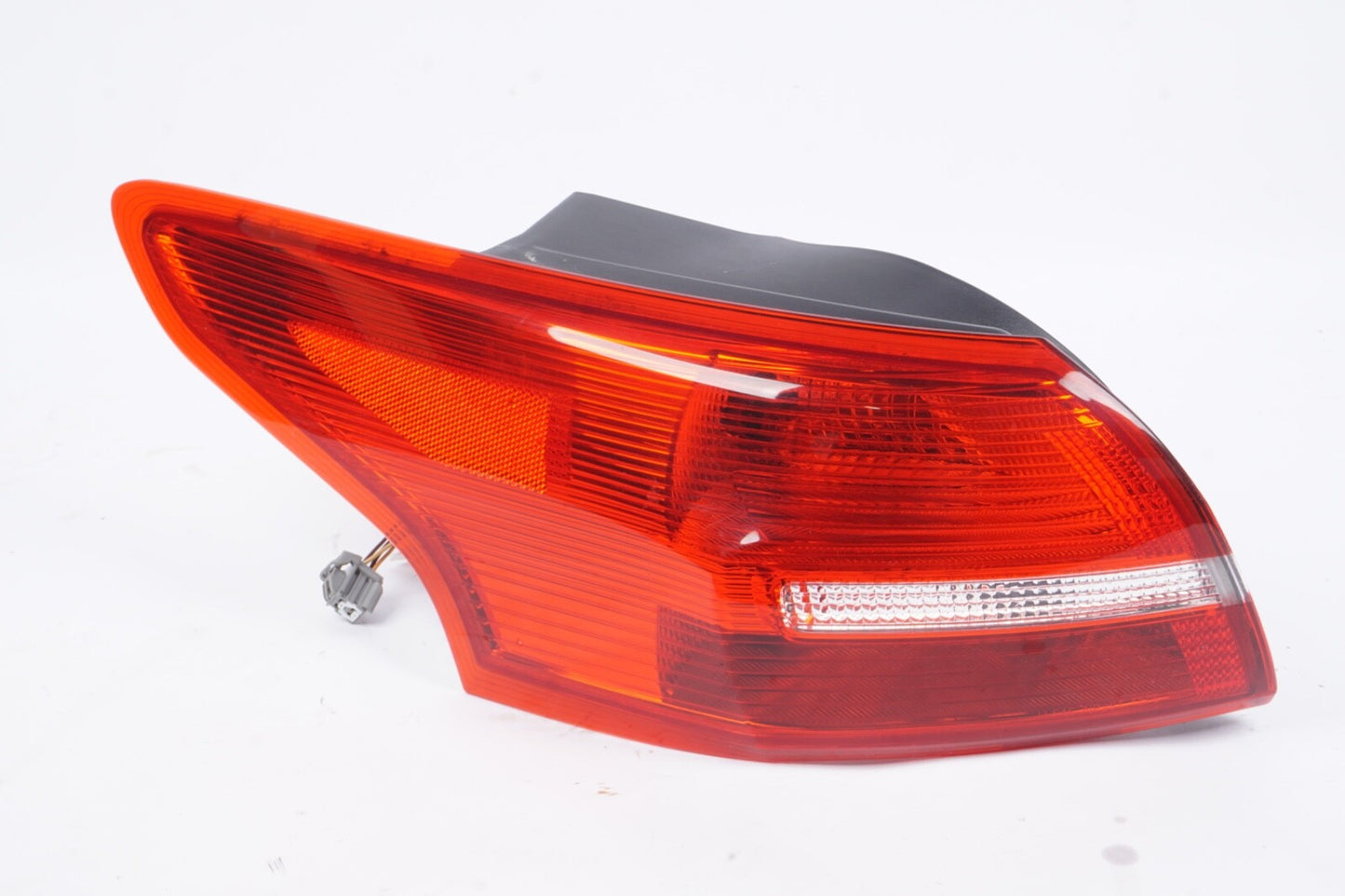15-18 FORD FOCUS SEDAN LEFT DRIVER SIDE TAIL LIGHT LAMP OEM F1EB-13405-FE