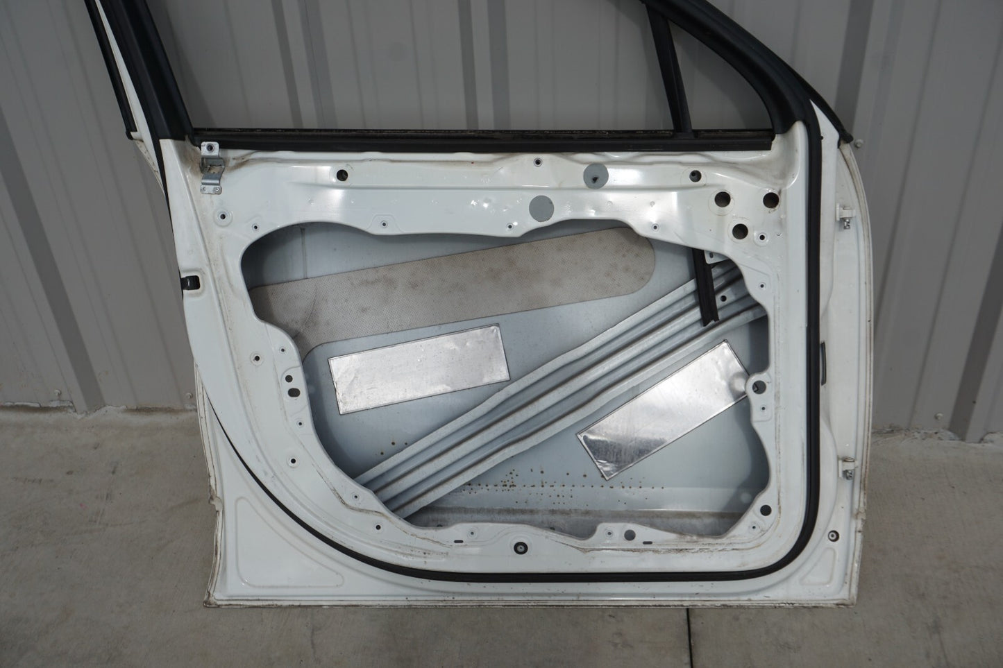 2011 - 2018 Porsche Cayenne 958 Front Door Shell Left Driver Side OEM