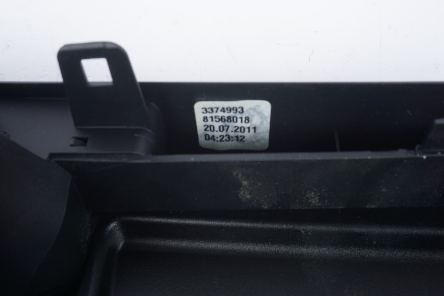12-15 MERCEDES E350 E400 E550 (A207) CONVERTIBLE CENTER CONSOLE ARMREST (BLACK)