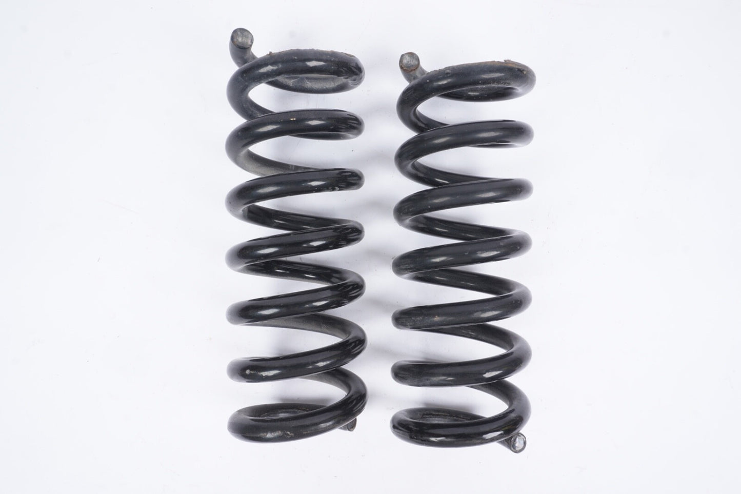 11-17 Mercedes E350 E550 Convertible Rear Coil Spring Lh & Rh OEM