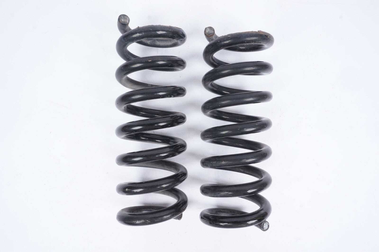 11-17 Mercedes E350 E550 Convertible Rear Coil Spring Lh & Rh OEM