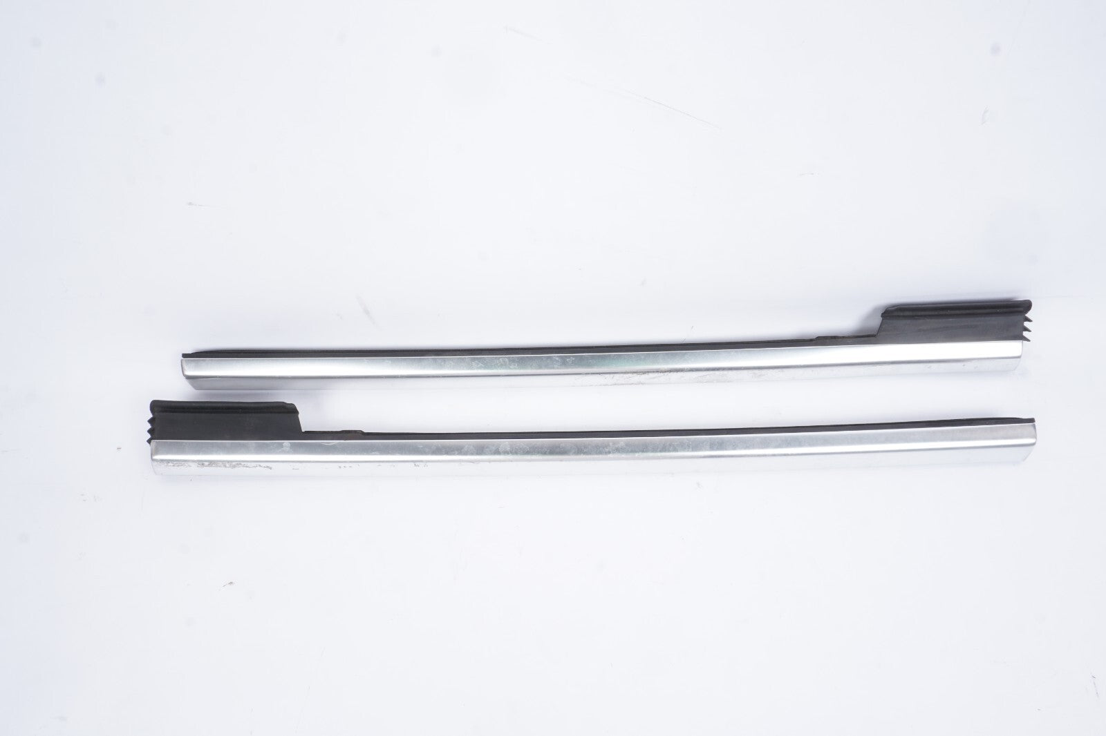 21-23 BMW 430I M440I Convertible G23 Rear Quarter Window Belt Molding LH&RH OEM