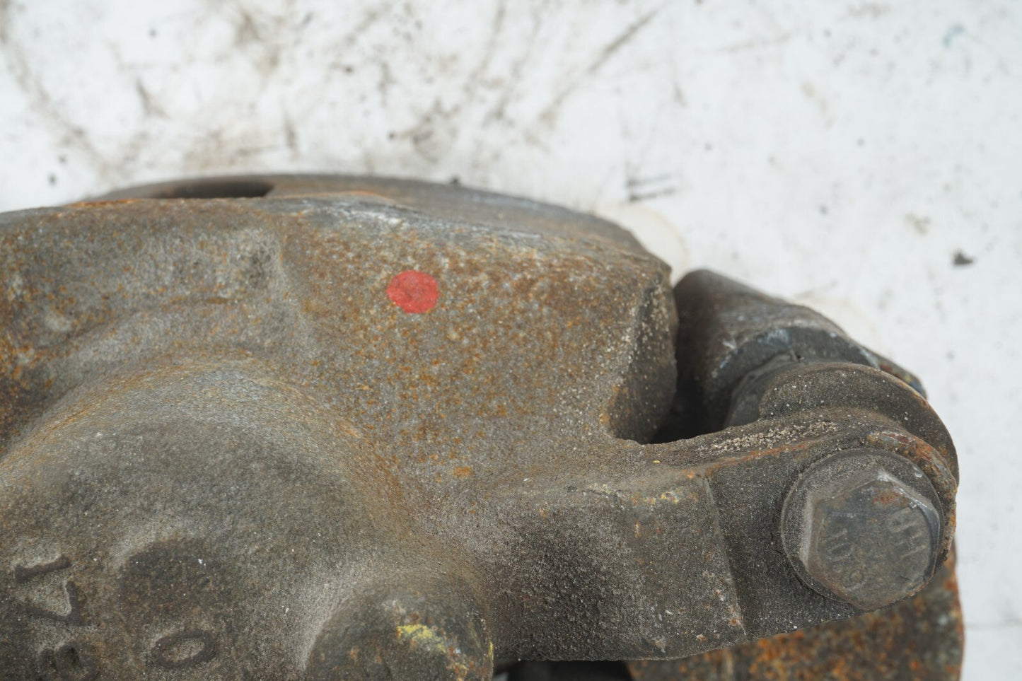 17 - 22 CHRYSLER PACIFICA FRONT LEFT DRIVER SIDE BRAKE CALIPER OEM
