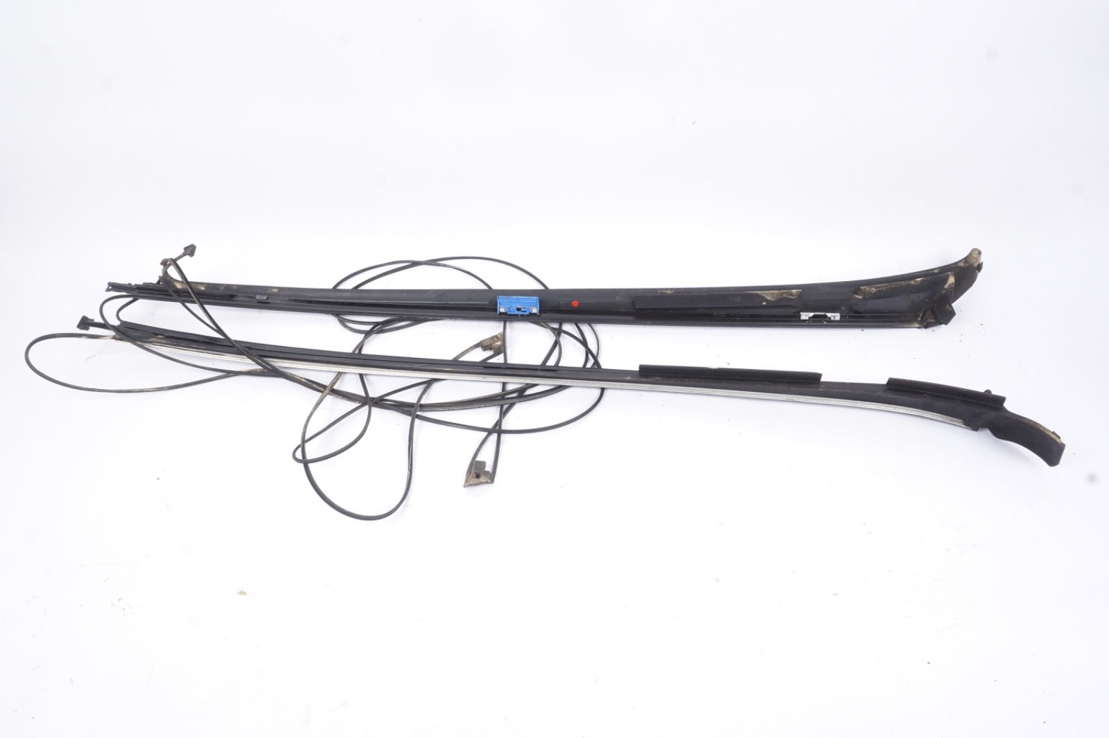 07-13 MERCEDES-BENZ W221 S550 FRONT LEFT RIGHT SIDE WINDSHIELD A PILLAR MOLDING