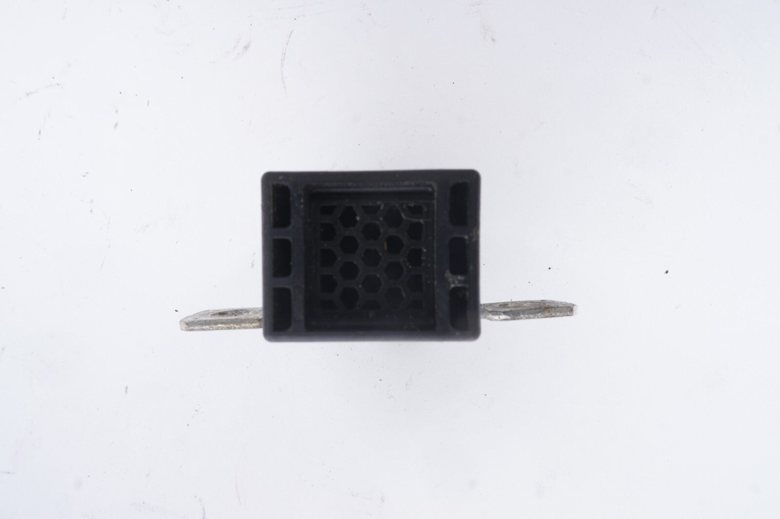 2004  - 2010 Audi A8 A8L Junction Fuse Cut Off OEM