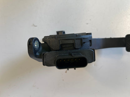 12 - 18 AUDI C7 A6 A7 A8 GAS ACCELERATION PEDAL 8K1723523A OEM