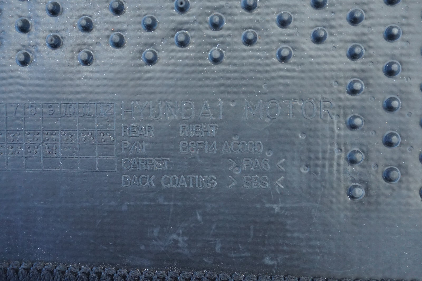 2013-2018 HYUNDAI SANTA FE FLOOR MAT CARPET FRONT & REAR SET OEM