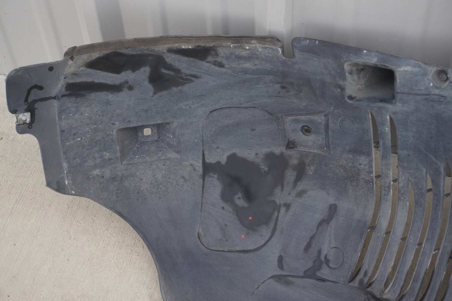 03-06 Mercedes R230 SL500 Front Right Inner Rear Part Wheelhouse Covering Oem