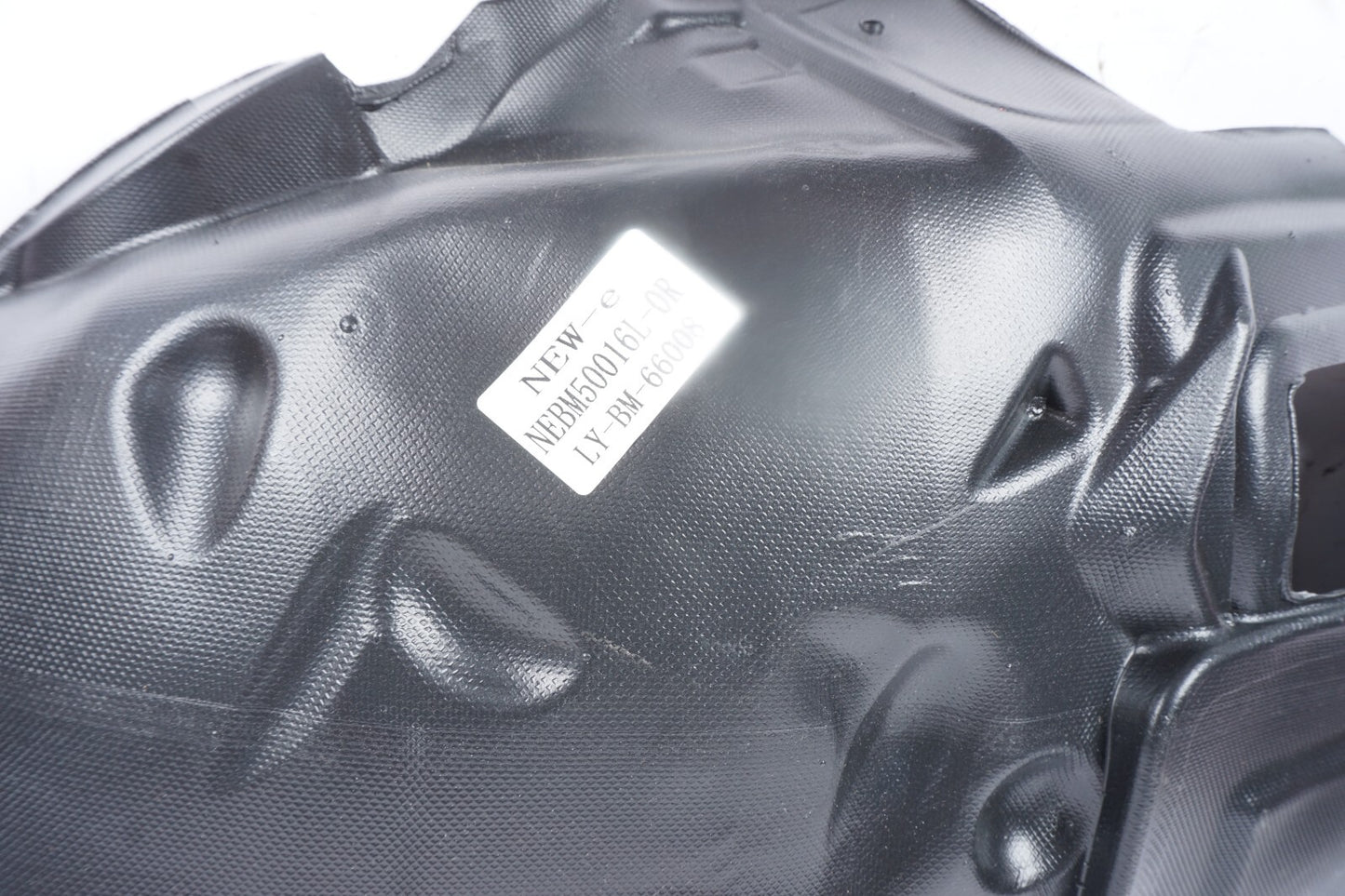 2011-2016 BMW 528i 535i 550i F10 Front Right Passenger Side Fender Splash Guard