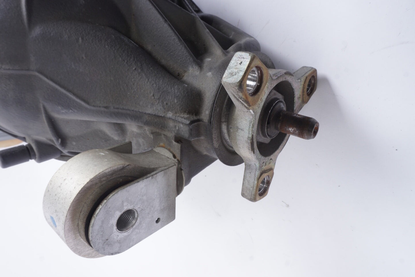 08-16 Mercedes W207 E350 E400 C350 Rear Differential Diff Axle Carrier 2.82 OEM