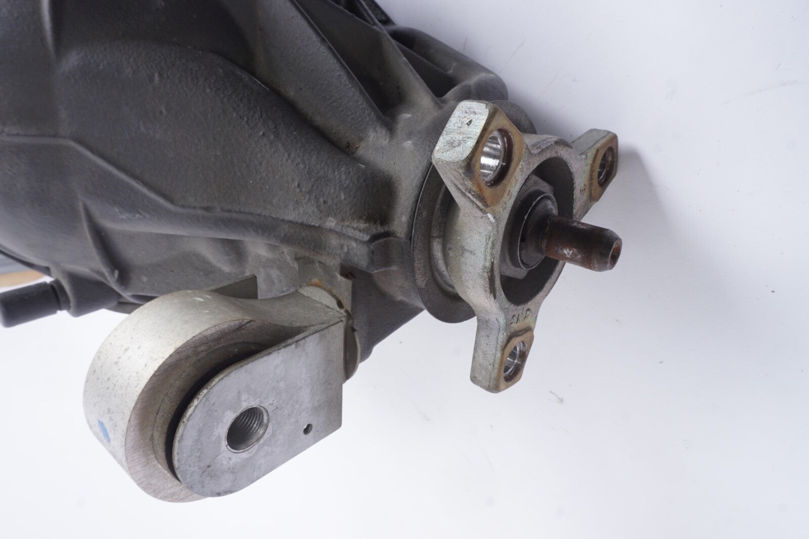 08-16 Mercedes W207 E350 E400 C350 Rear Differential Diff Axle Carrier 2.82 OEM