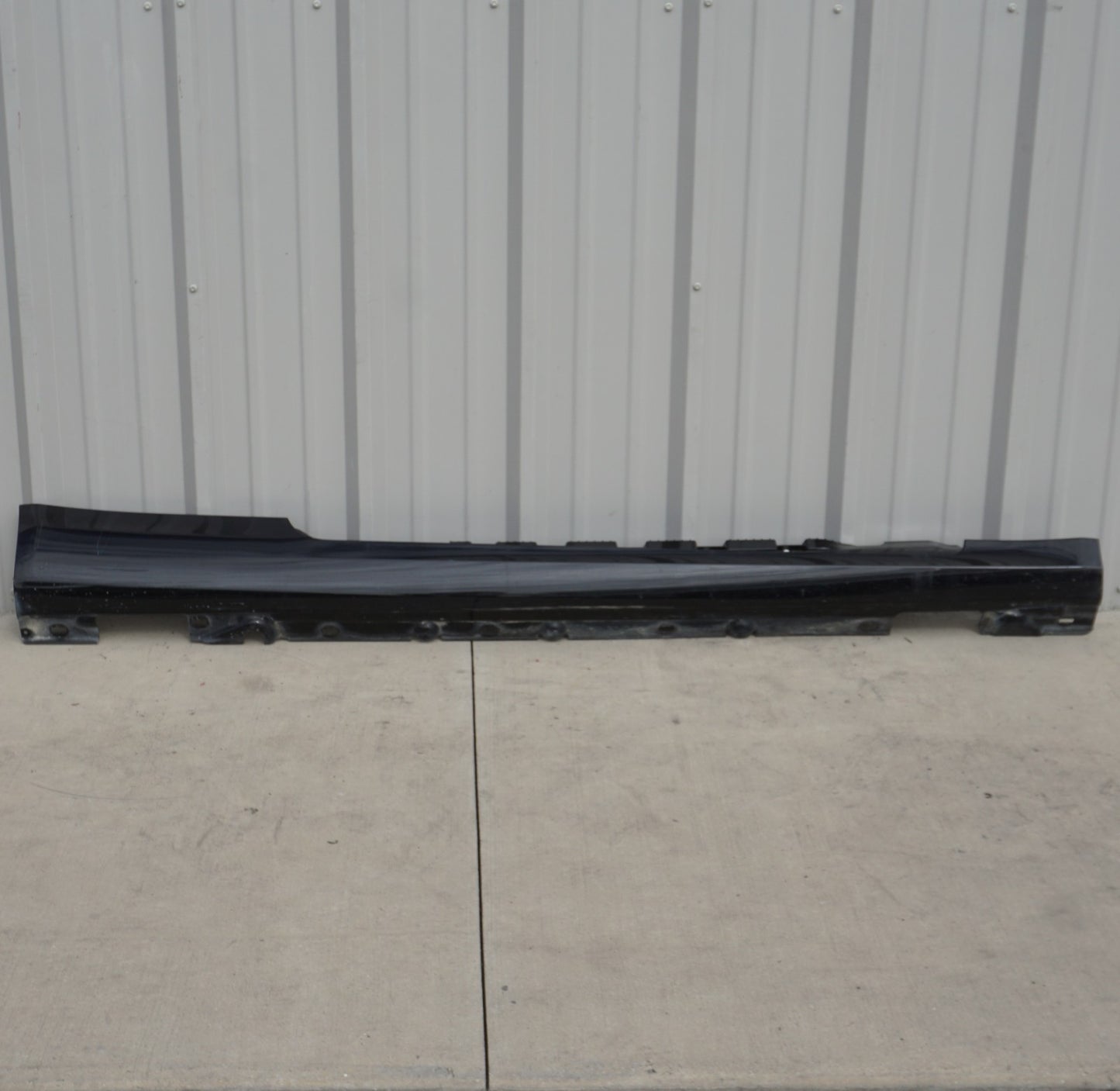 10-17 Mercedes W207 E350 Coupe Right Pass Side Rocker Panel Skirt Molding  OEM