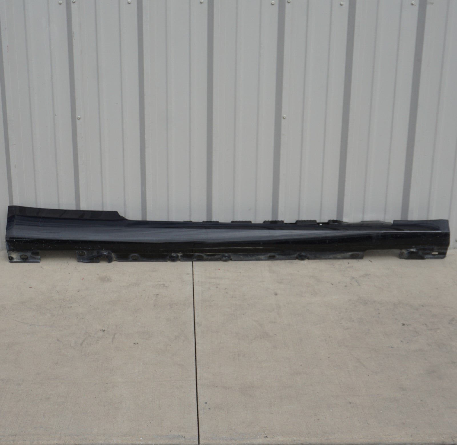 10-17 Mercedes W207 E350 Coupe Right Pass Side Rocker Panel Skirt Molding  OEM