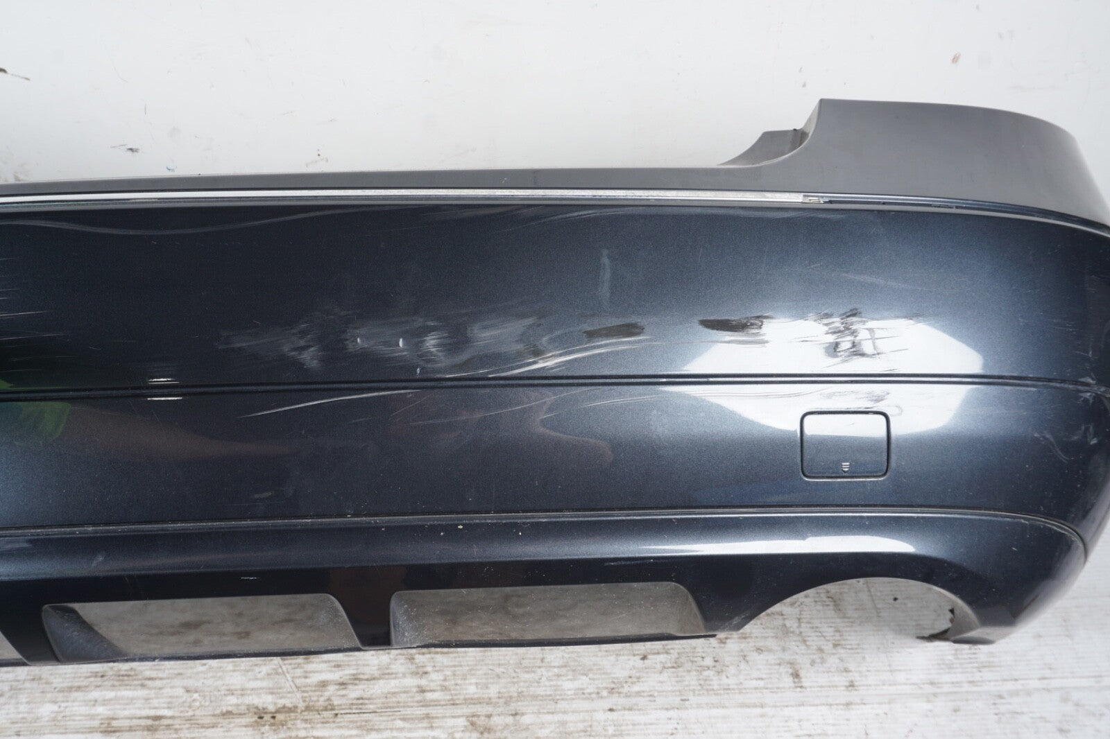2009 2010 2011 2012 2013 MERCEDES E 350 CONVERTIBLE  COUPE REAR BUMPER COVER OEM