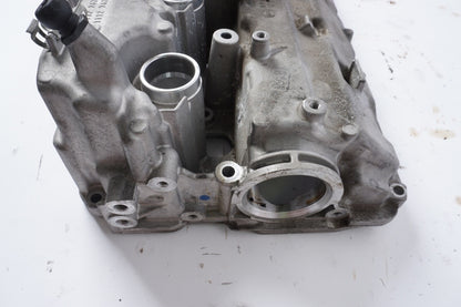 12-18 BMW F01 F10 550i 750i Right Side Engine Valve Cover 7622487 7603060 OEM