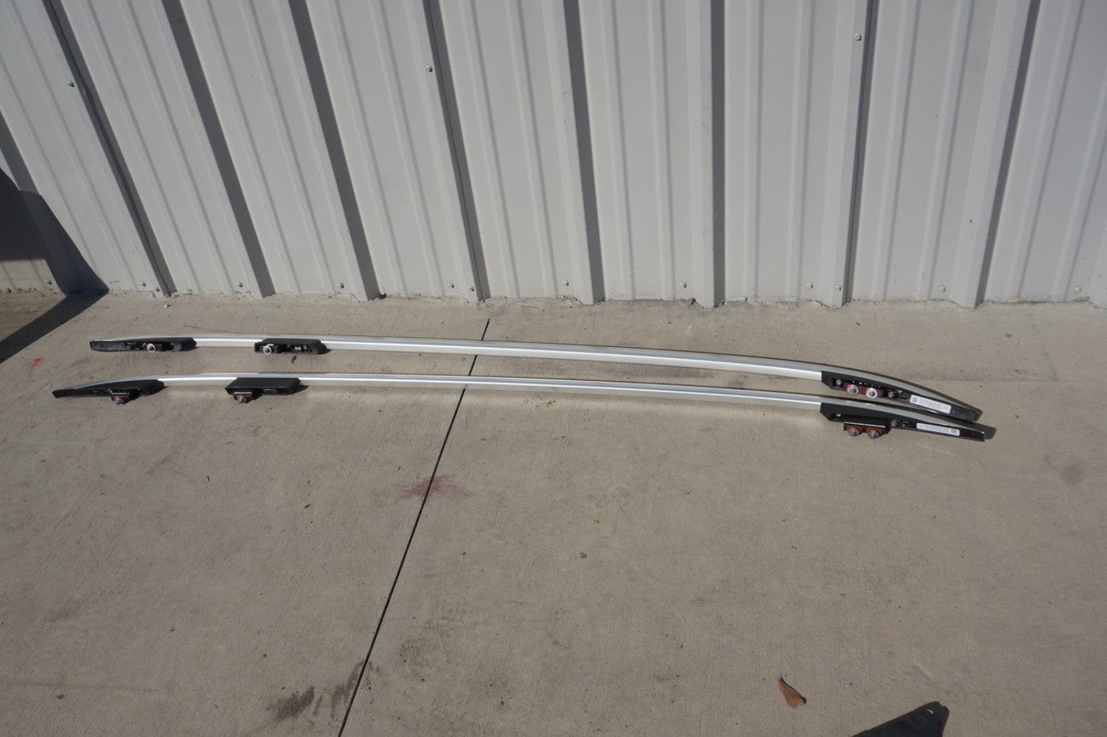 2022 - 2025 Mercedes EQB300 Luggage Right And Left Roof Rack Rail Set Chrome OEM