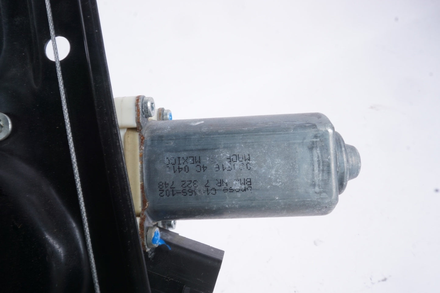 2011 - 2017 BMW F25 X3 FRONT RIGHT DOOR WINDOW REGULATOR W MOTOR 7355636