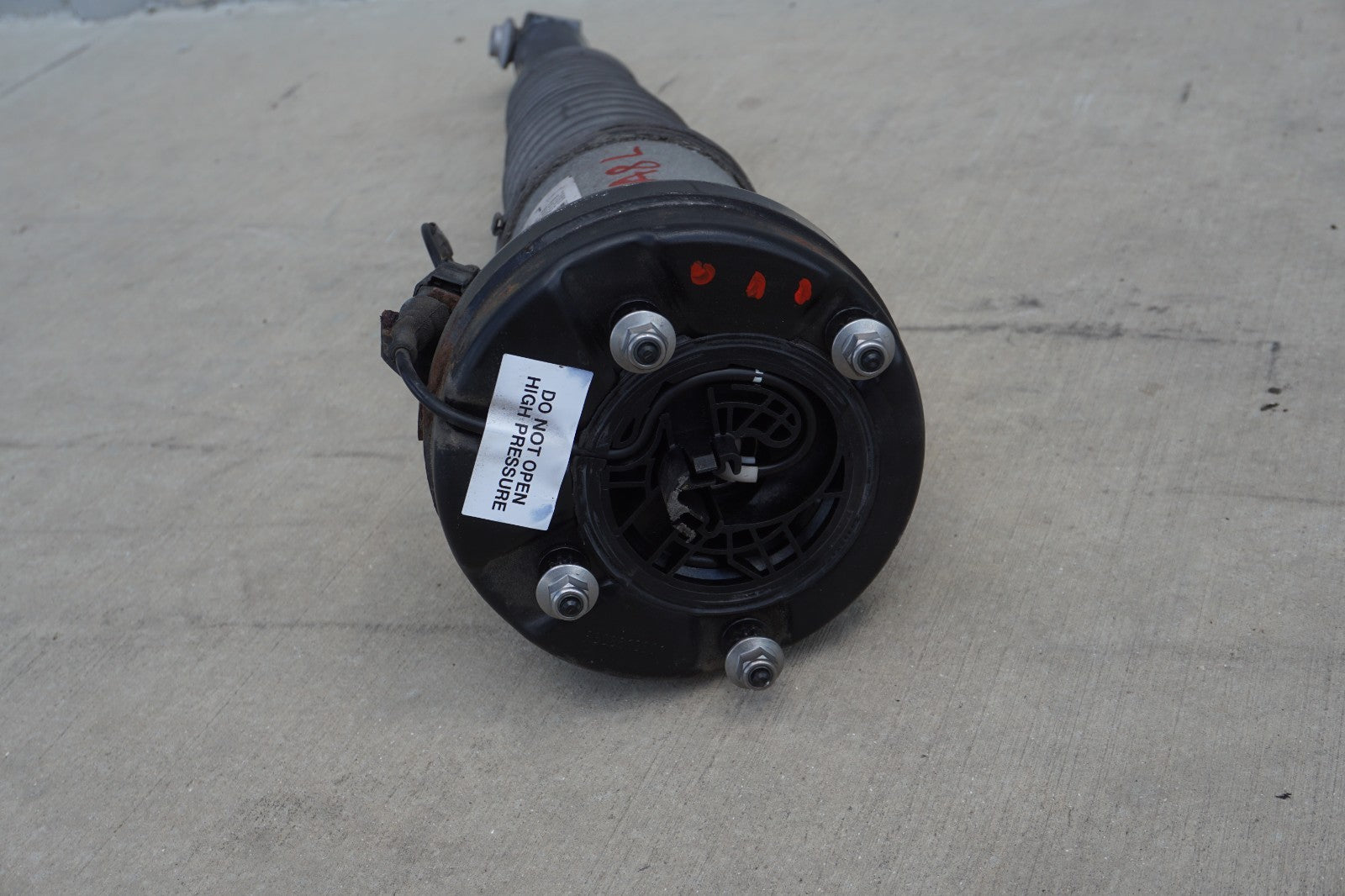 2011 - 2018 Audi A8 S8 Awd Rear Left Air Shock Strut OEM