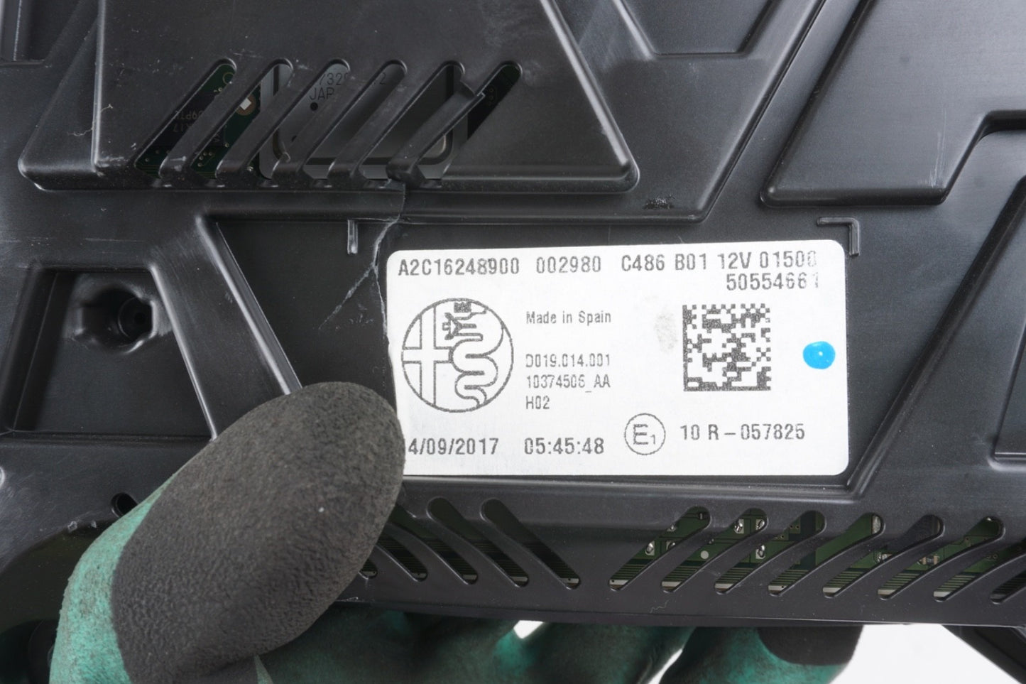 2018 - 2024 Alfa Romeo Stelvio OEM Instrument Cluster Speedometer 50554661