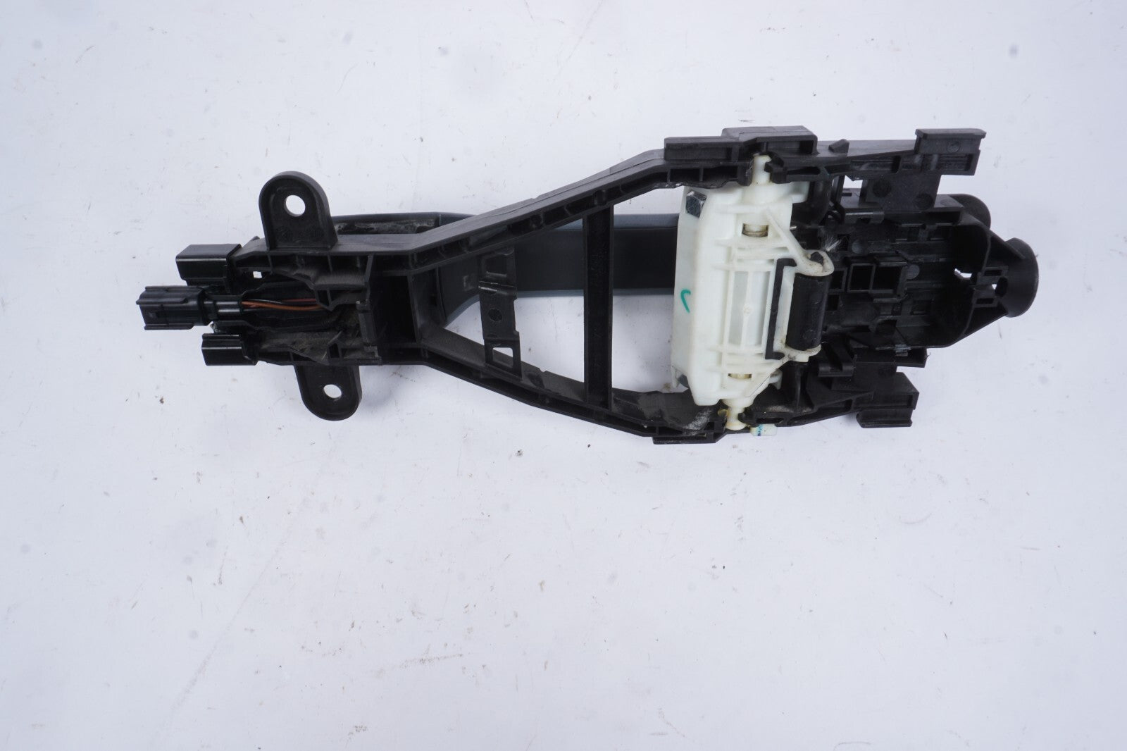 2021 - 2024 Polestar 2 Front Right Passenger Exterior Door Handle OEM