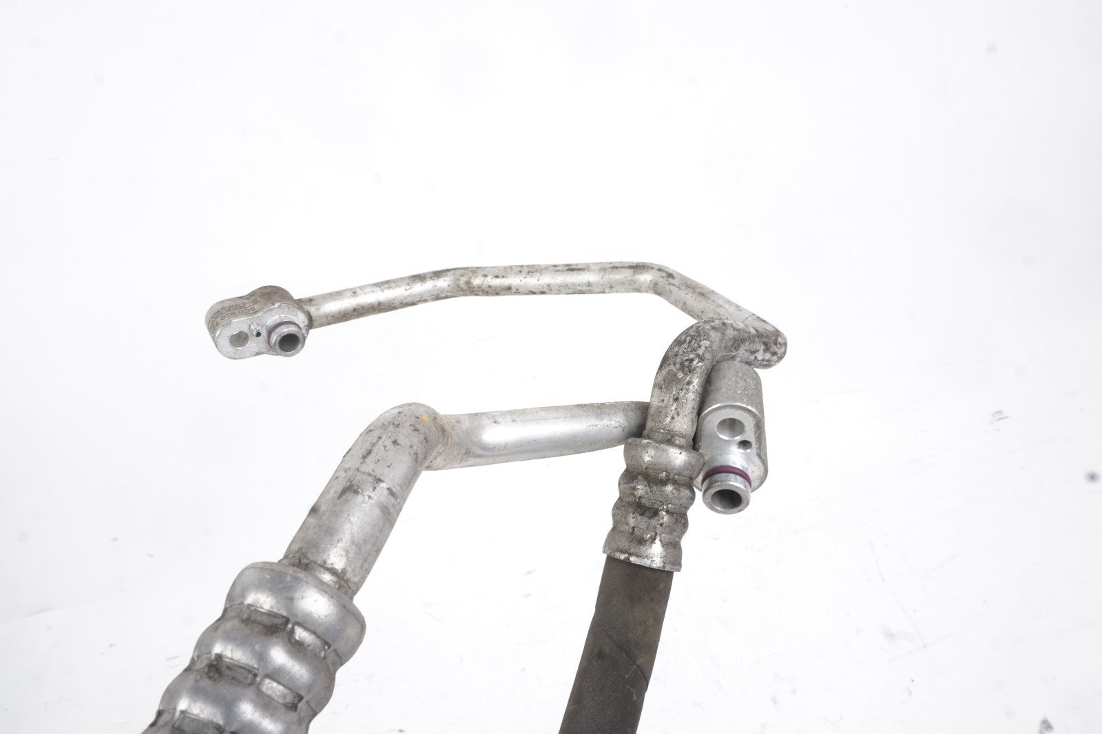 2014-2017 Volkswagen Passat 1.8L AC Refrigerant Discharge Hose 5C0820721S OEM