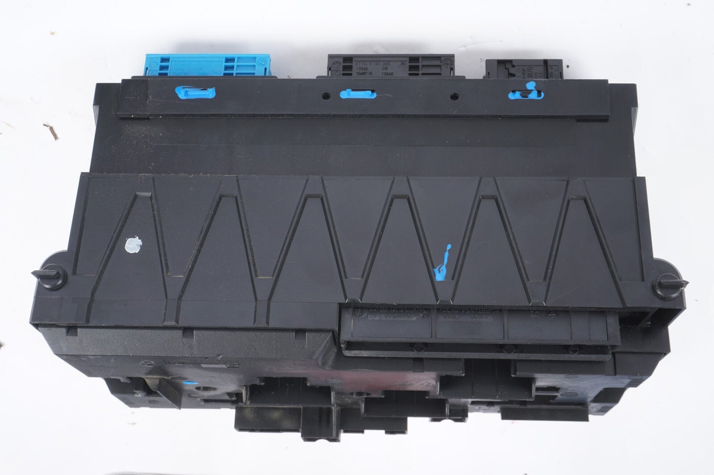 2012 - 2018 BMW 650i 640i Front Power Distribution Fuse Relay Box 9252815  OEM