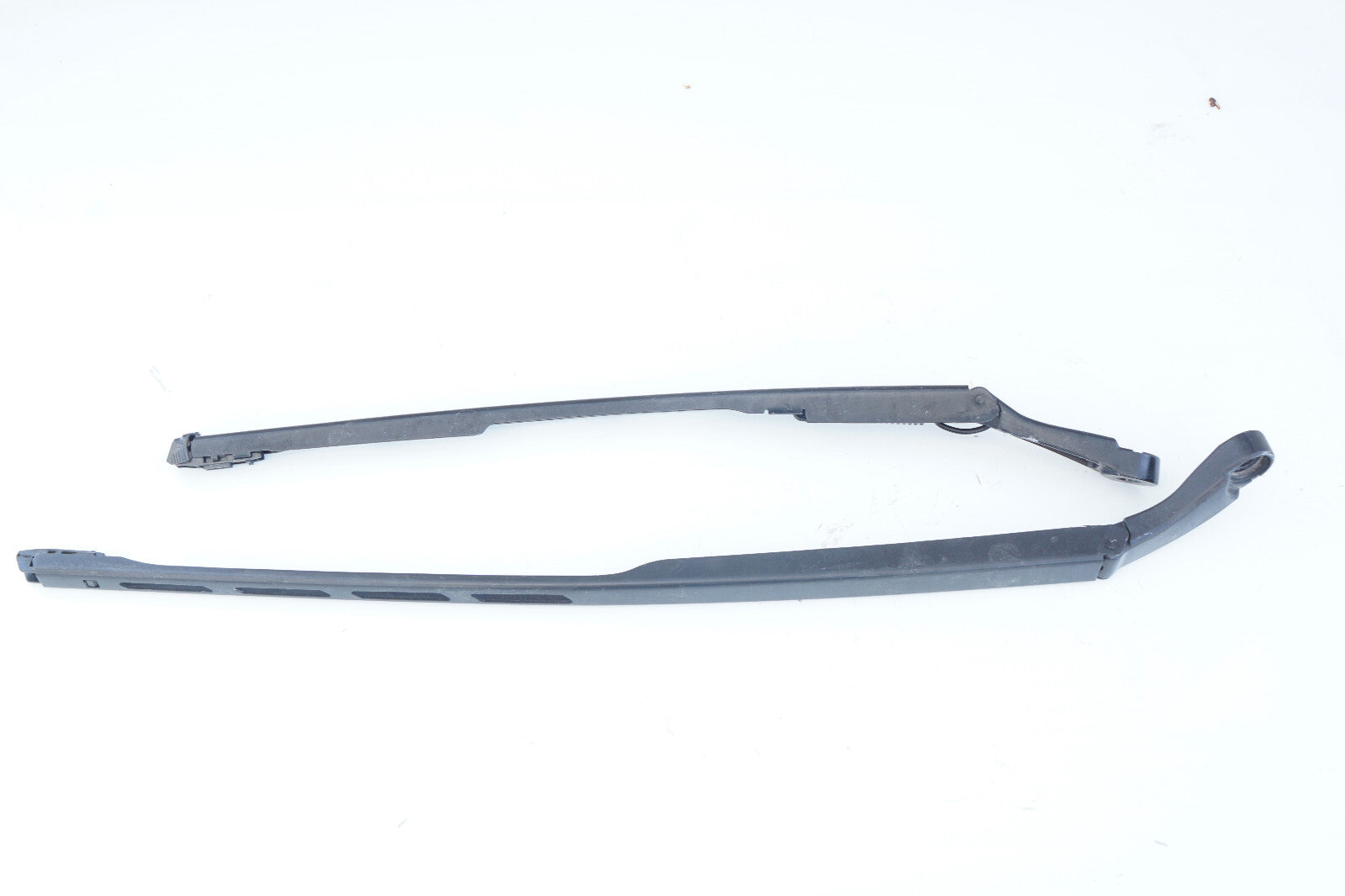 2011-2018 AUDI A8L D4 FRONT WINDSHIELD WIPER ARMS LEFT & RIGHT OEM