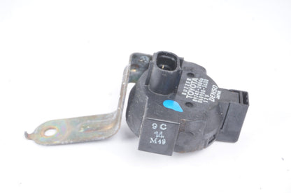 02-10 Lexus Z40 SC430 Wireless Door Lock Buzzer Switch 89747-24040 OEM