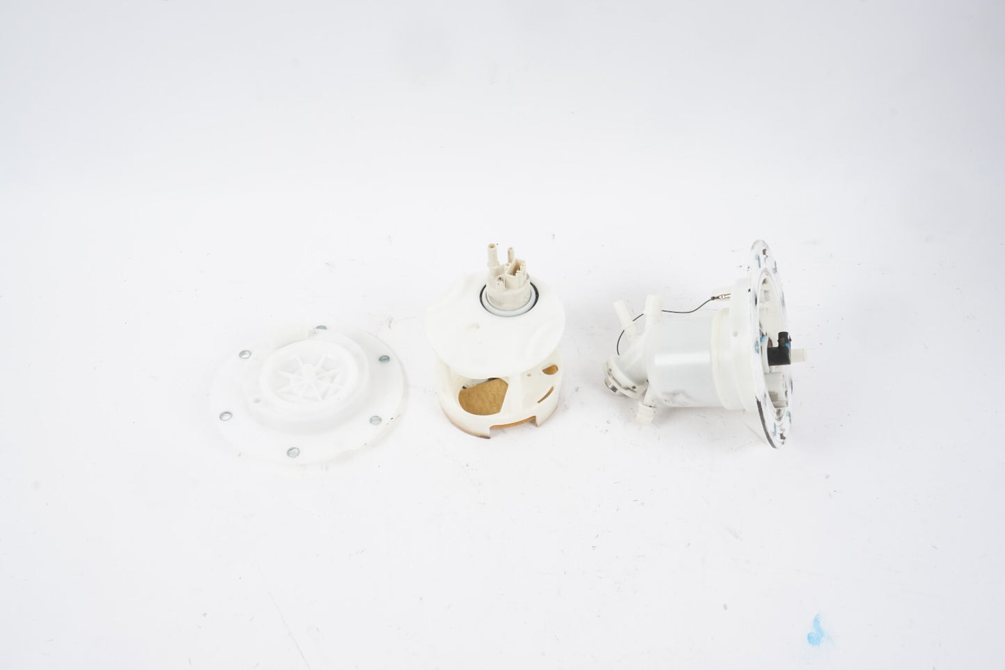 12 - 14 Mercedes C300 GAS FUEL PUMP  OEM
