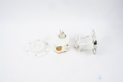 12 - 14 Mercedes C300 GAS FUEL PUMP  OEM