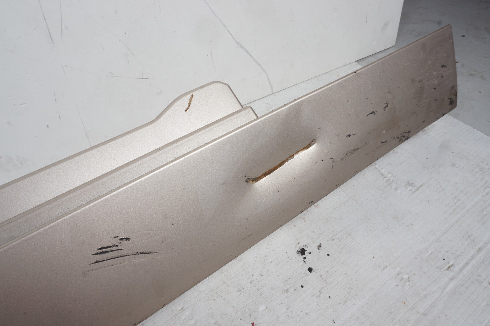 13-18 BMW 650i 640i Grand Coupe Right Passenger Side Rocker Panel Molding OEM