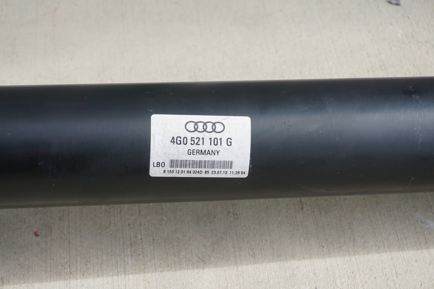 2012 - 2017 Audi A7 Quattro Rear Driveshaft Cardan Proppeler OEM