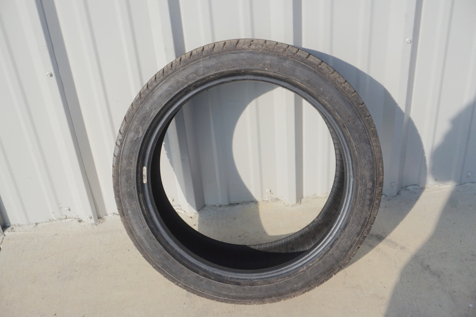 Used 235/60R18 Sumitomo HTR A/S P03 107V - 7 mm