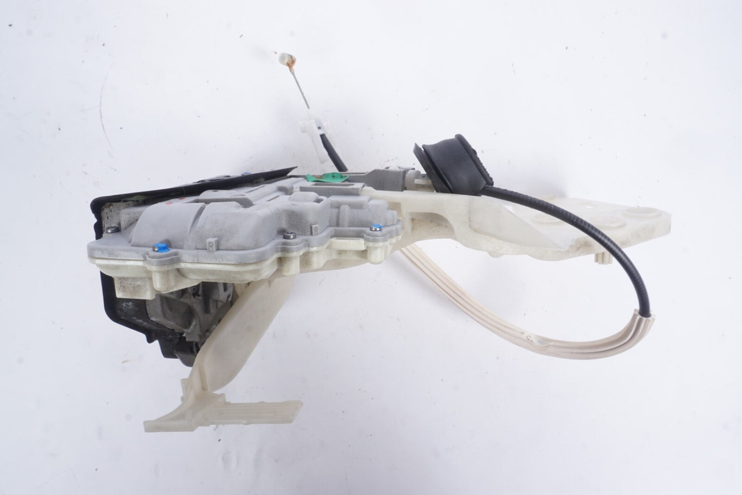 11-18 Porsche Cayenne 958 Front Right Passenger Door Lock Latch Actuator OEM