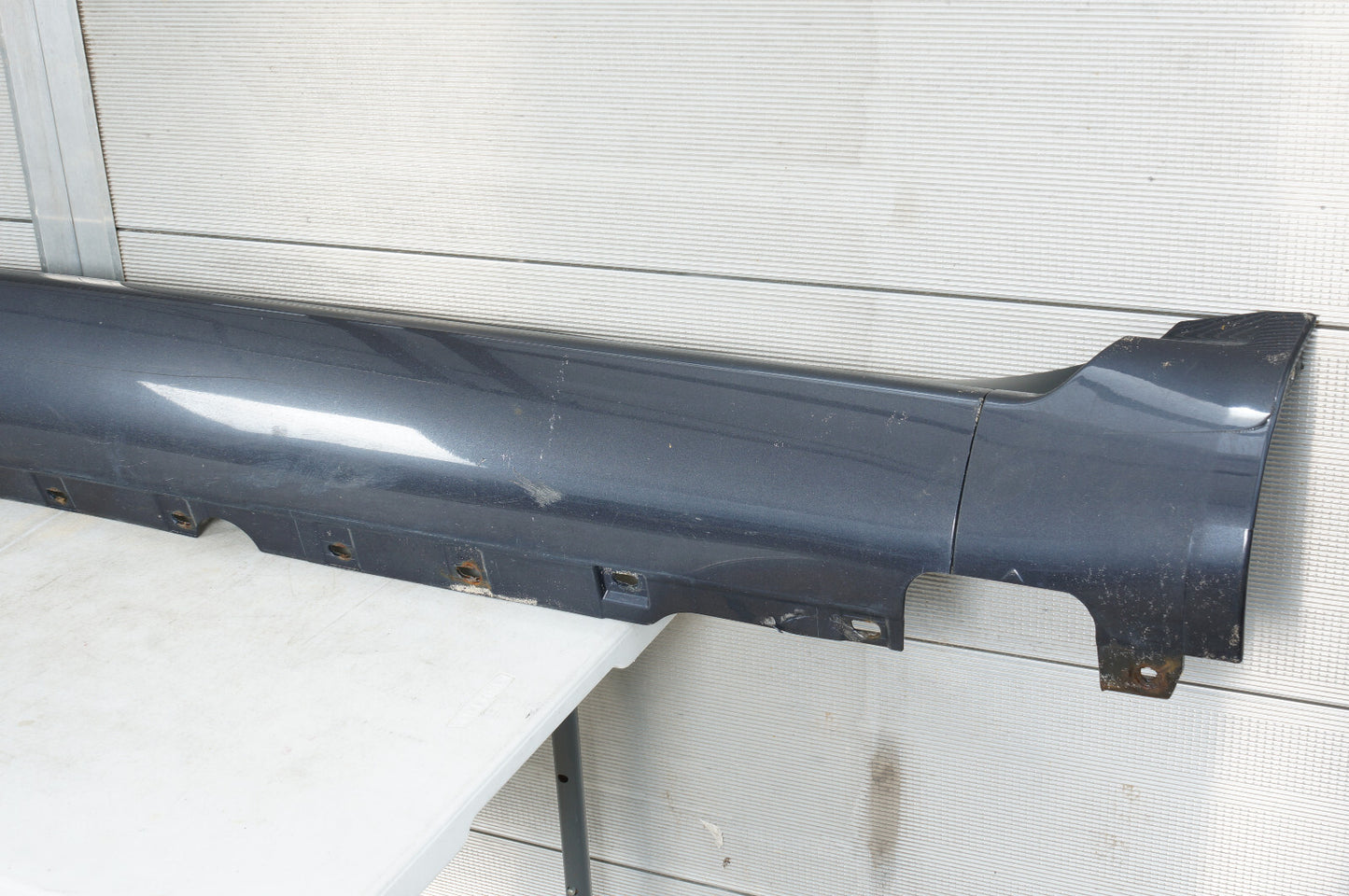 2004 - 2010 AUDI D3 A8L LEFT DRIVER SIDE ROCKER PANEL SKIRT MOLDING OEM
