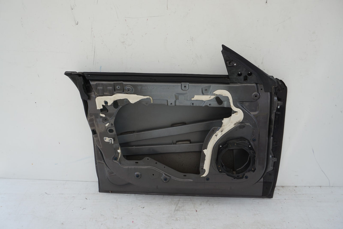 2014-2019 MASERATI GHIBLI FRONT LEFT DRIVER DOOR SHELL  OEM
