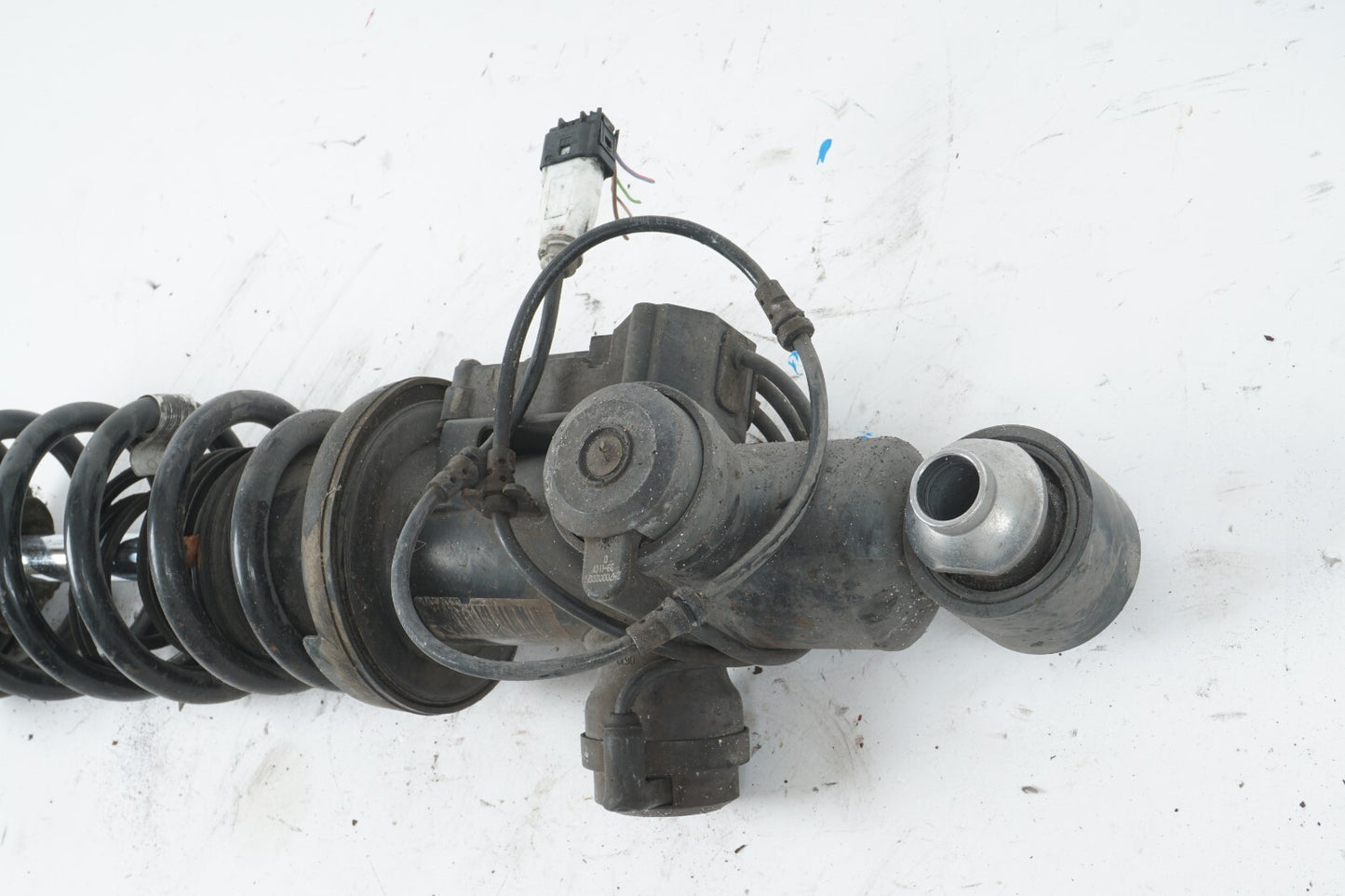 2012 - 2018 BMW 650i COUPE REAR SHOCK STRUT ABSORBER RIGHT PASSENGER SIDE OEM